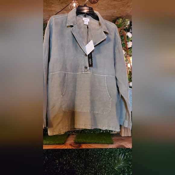 Long Sleeve Top. Size large - Picture 1 of 4